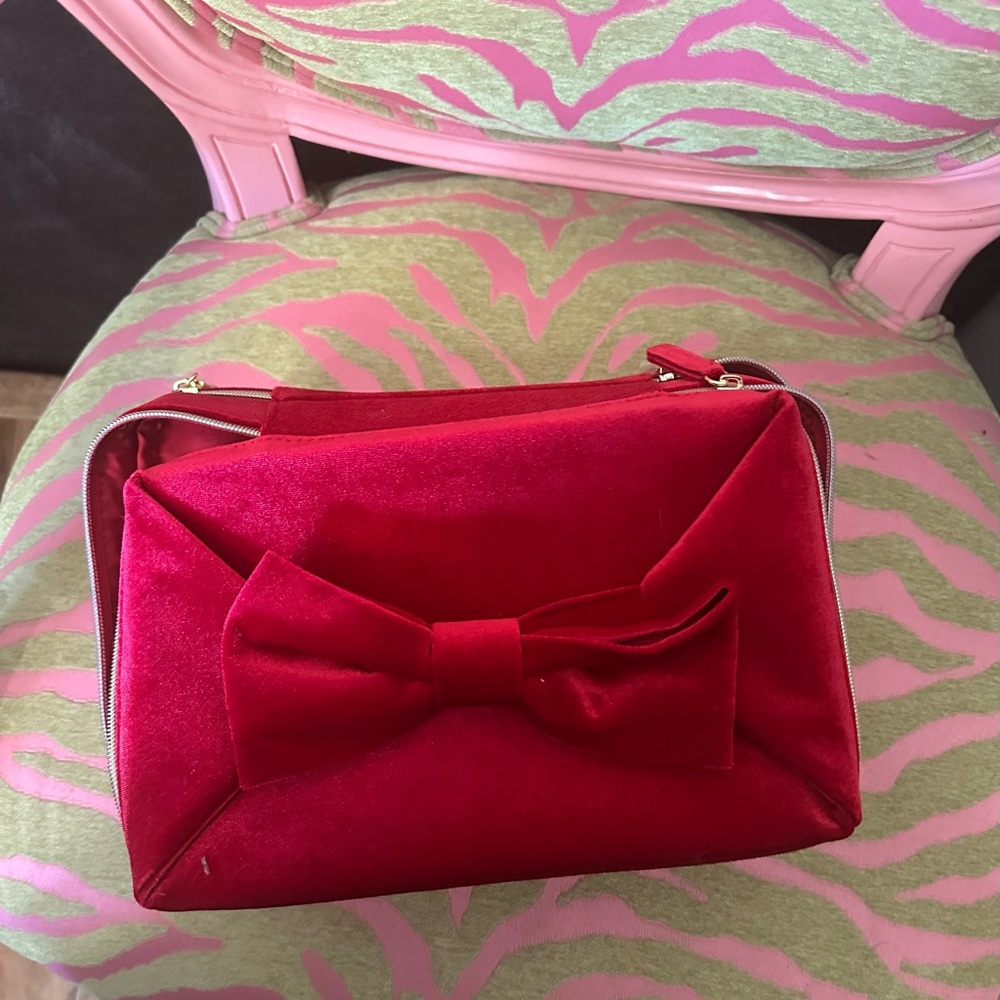 Elegant Red Velvet Women's Case - Picture 4 of 6